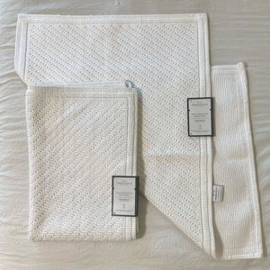 Threshold Performance White Bath Mats